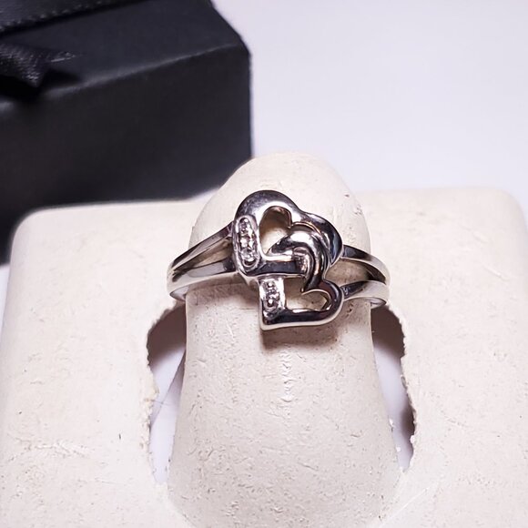 Estate .02ctw Diamond Interlocking Double Heart 14Kt W/Gold S-3 Pinky Ring#22868 - Picture 1 of 6